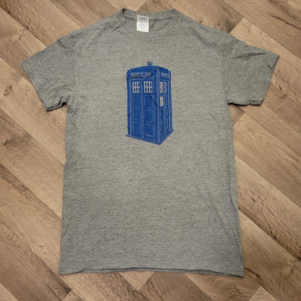 Doctor Who Tardis Graphic Tee